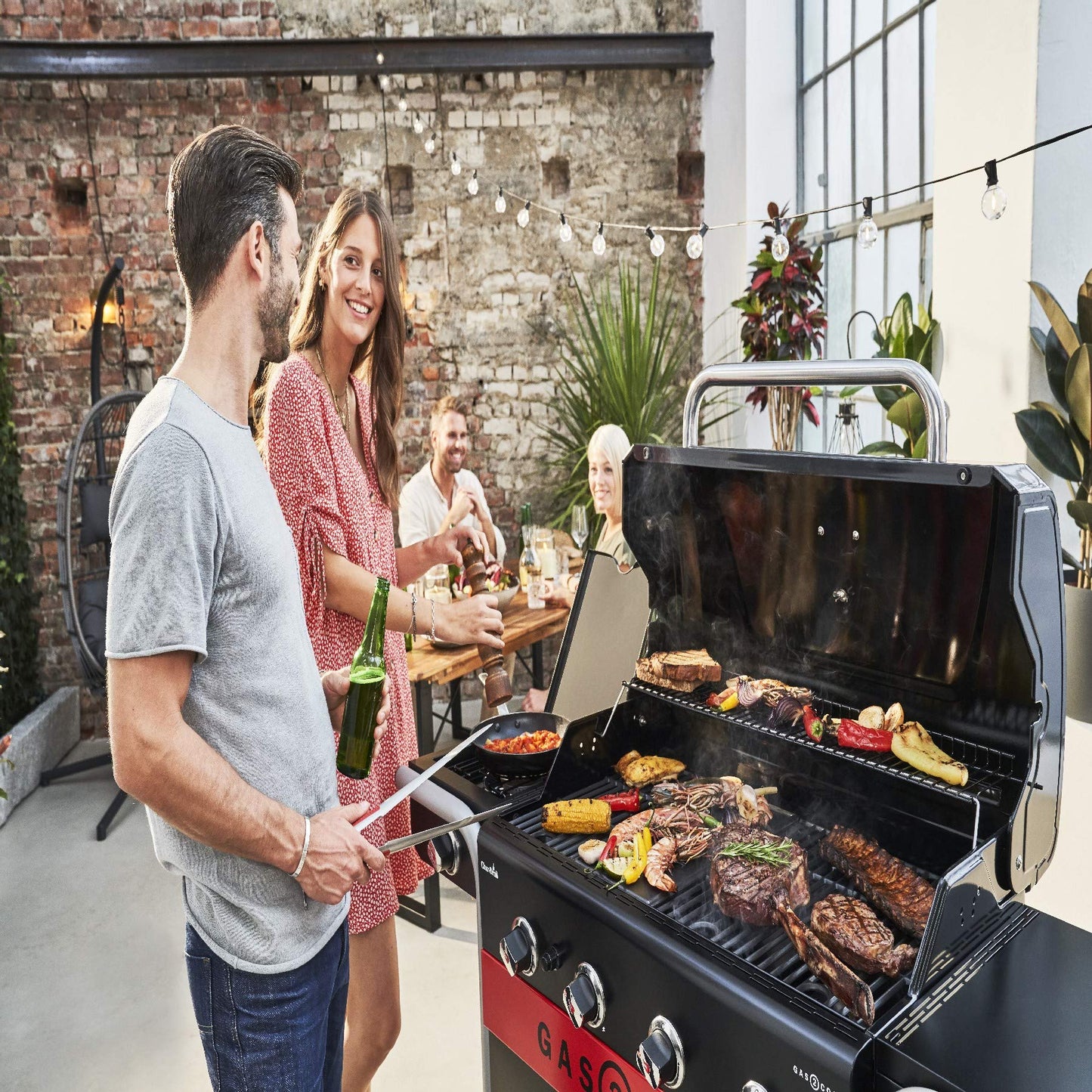 Char-Broil Gas2Coal 2.0 440 4-Burner Hybrid BBQ